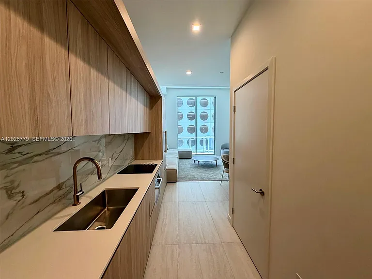 77 SE 5th St #407 — Photo 4