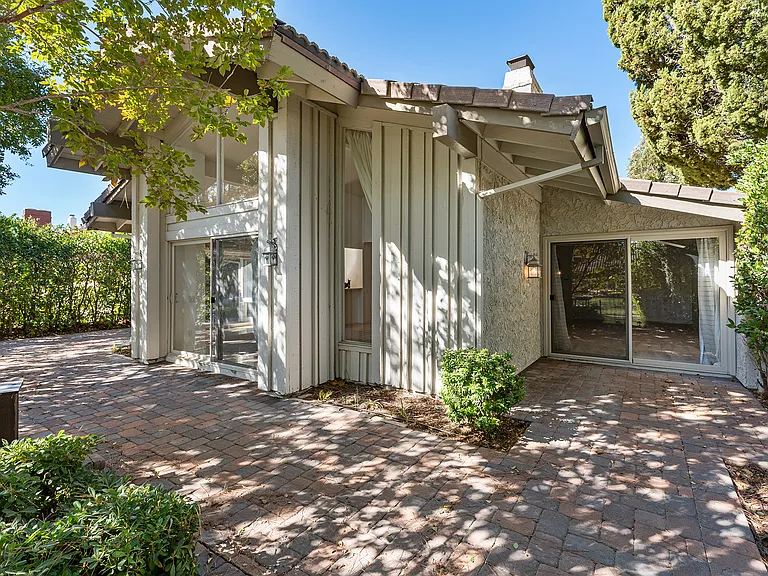 3830 Mainsail Cir — Photo 16