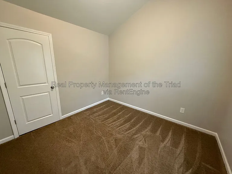 1207 Willard St — Photo 12
