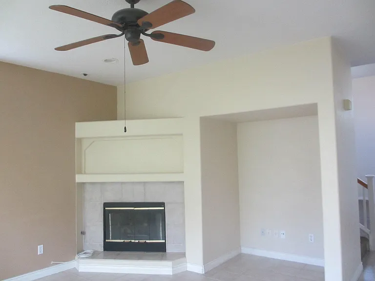 1342 Orange Grove Cir — Photo 5