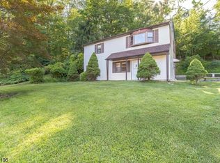 58 Jefferson Trl, Hopatcong, NJ 07843
