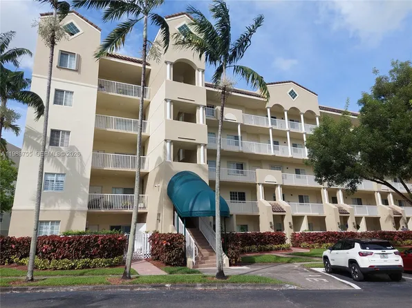 10710 NW 66th St APT 202, Doral, FL 33178