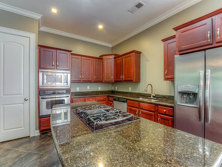 Granite counter tops and stainless steal appliances