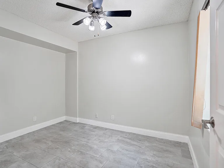 4260 Village Dr #D — Photo 6