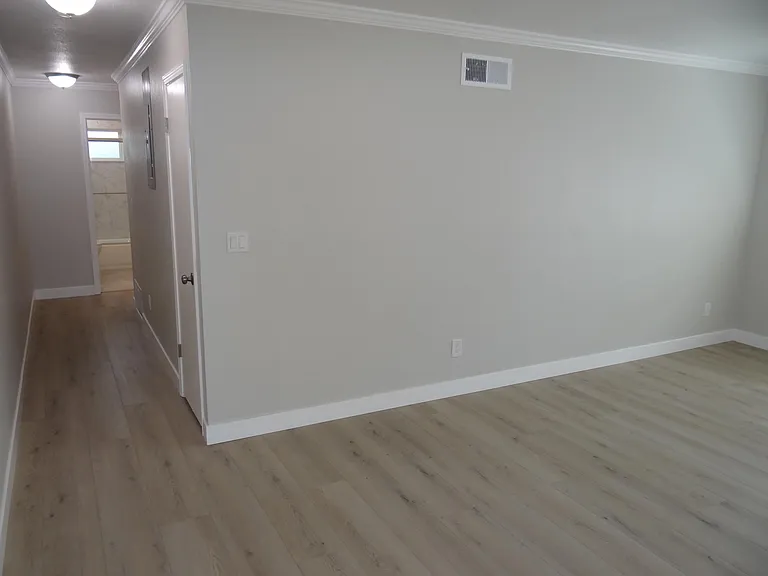 8642 Beverly Ln — Photo 23