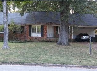 3895 Springfield Dr, Memphis, TN 38128
