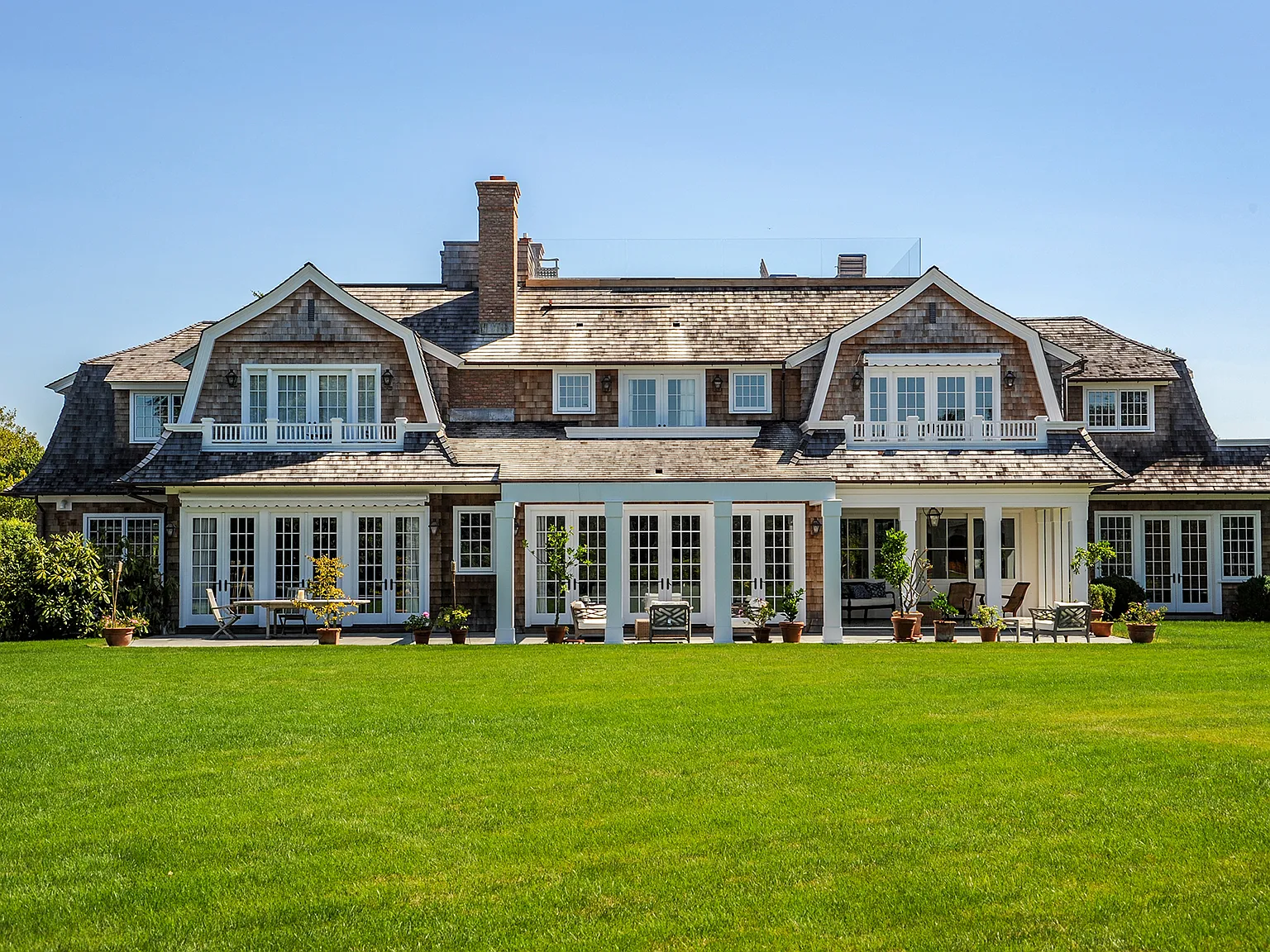 Sagaponack South Country Estate — Photo 2
