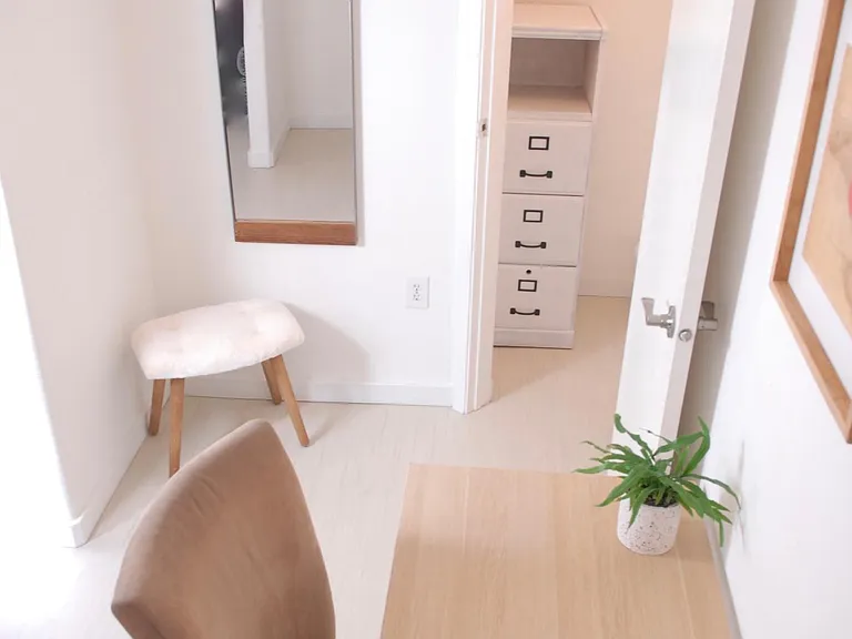 617 E Krall St #1 — Photo 10