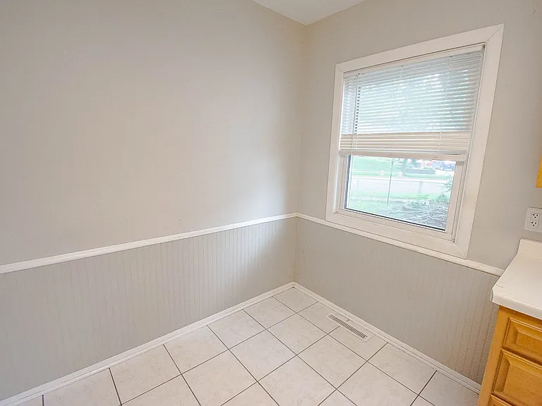 1438 15th Ave NW — Photo 7