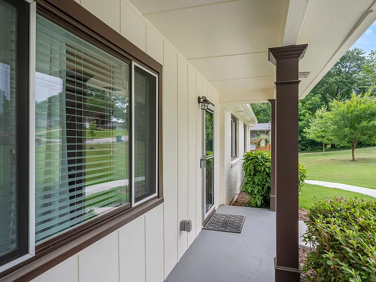 3031 Highland Dr SE — Photo 30
