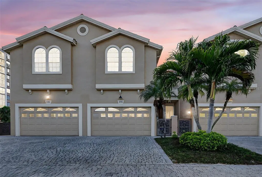 3 bed, 2.5 bath, 2998 sqft, $5,500 — Photo 1