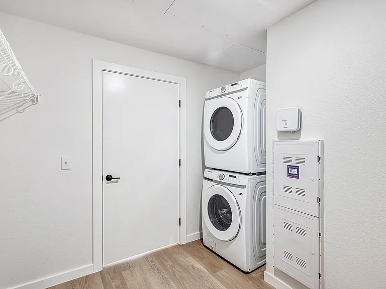 Oso Apartments — Photo 127