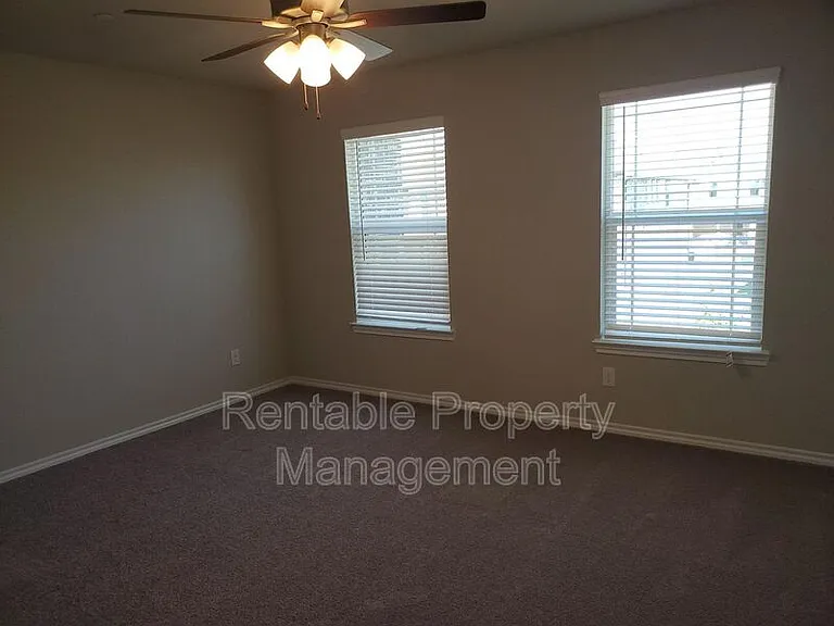 2920 Bluets Dr — Photo 7