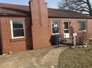3842 Brown Rd, Saint Louis, MO 63134