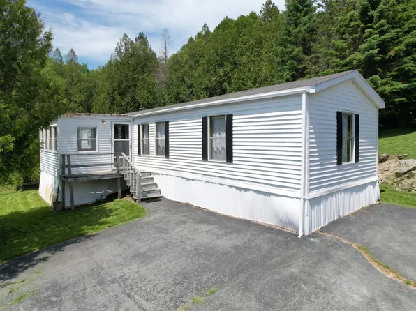 183 Blastow Cove Road, Deer Isle, ME 04627