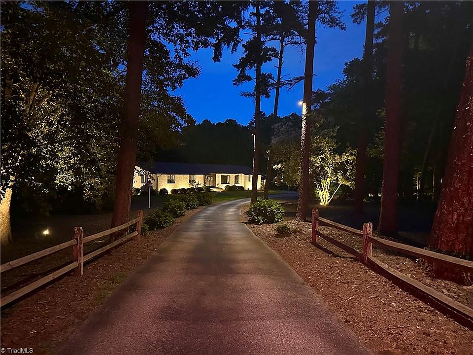 1st image of 6955 Harlow Dr