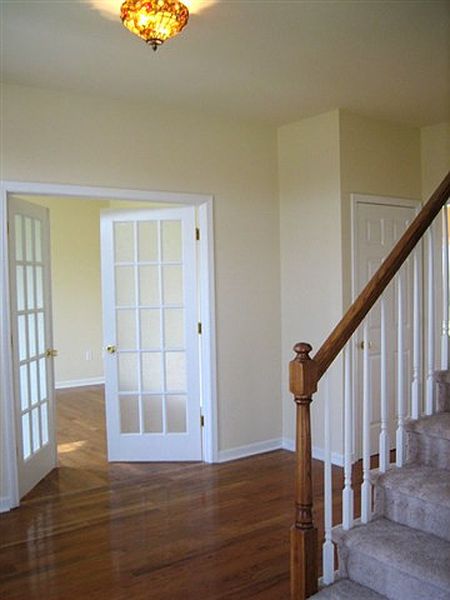 3rd image of 23 CELTIC Court