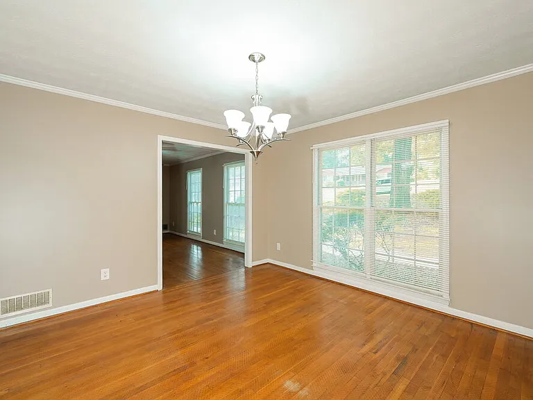 4434 Luxembourg Dr — Photo 6