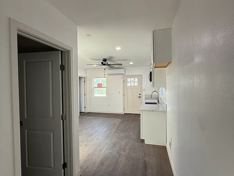 14273 Eastridge Dr — Photo 33