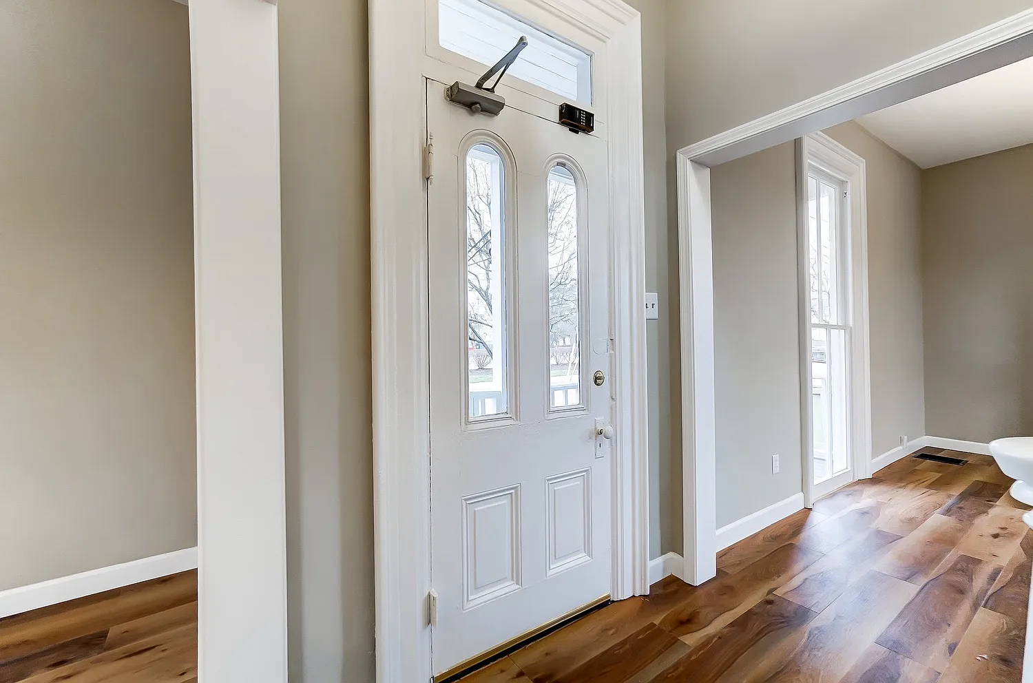 2 bed, $2,200 — Photo 3