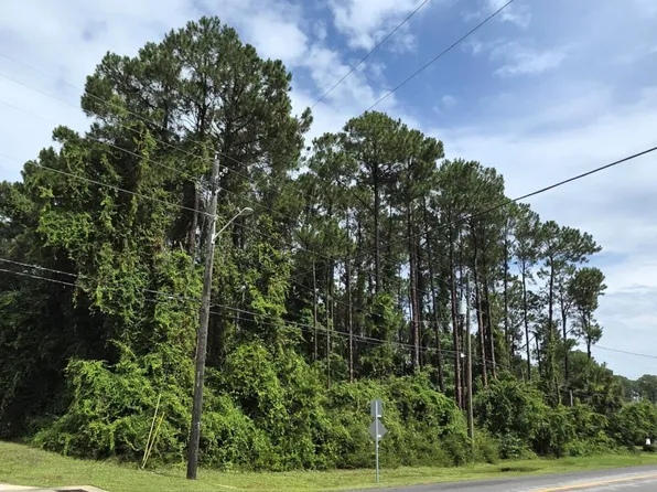 233 Fairway Blvd, Panama City Beach, FL 32407