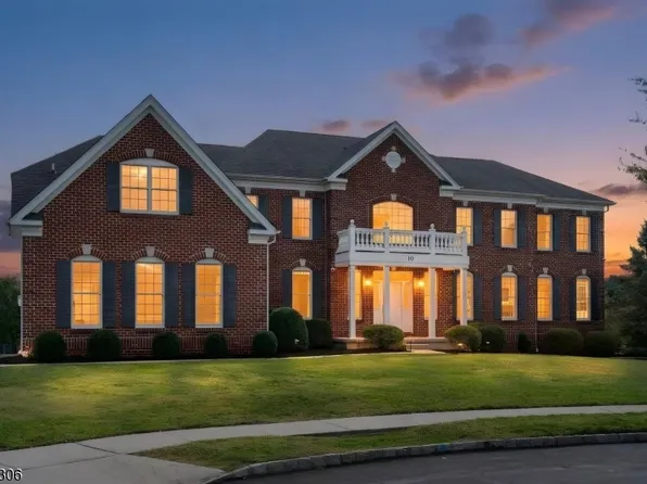 10 Raker Ct, Hillsborough Twp., NJ 08844