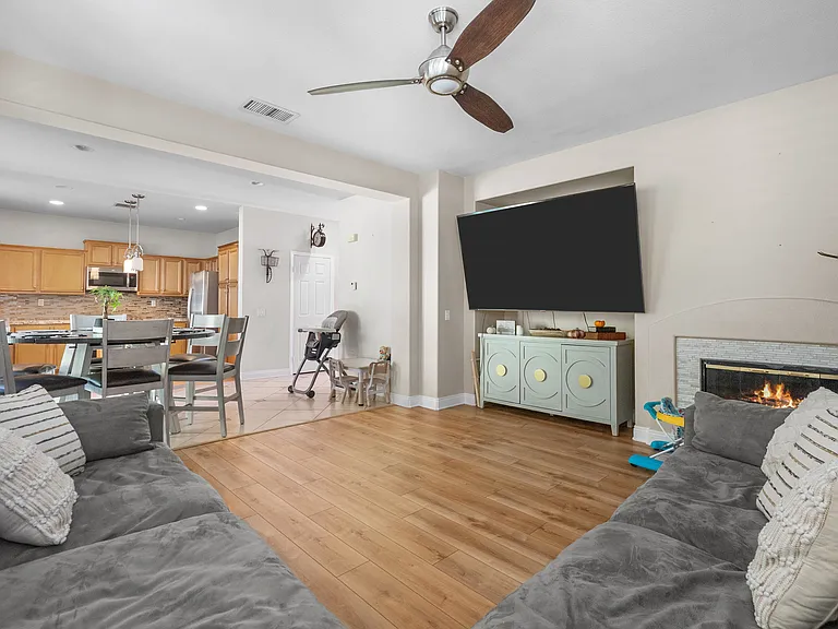 28643 Silverking Trl — Photo 7