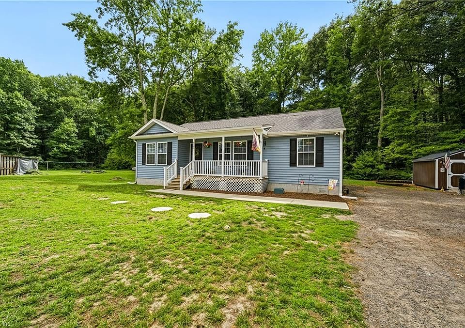 1st image of 4568 Johns Point Rd