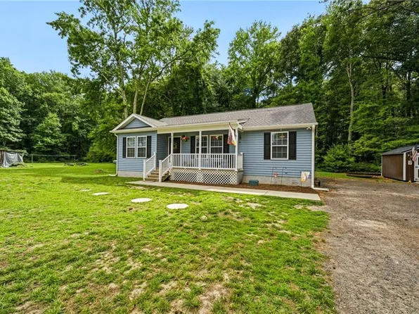 4568 Johns Point Rd, Gloucester, VA 23061