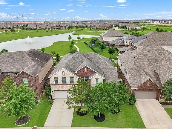 3rd image of 9523 Bahamacove Lane