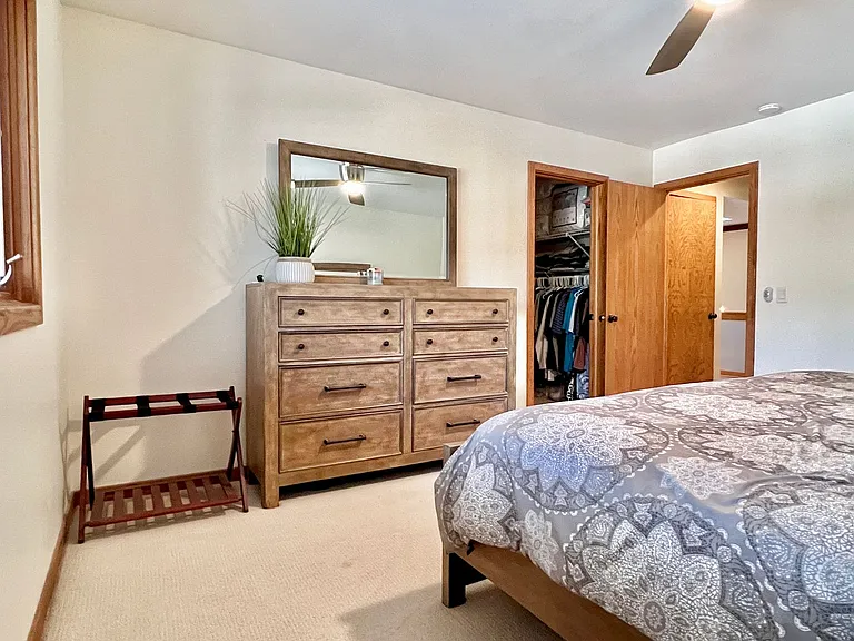 6245 Summit Ct — Photo 44