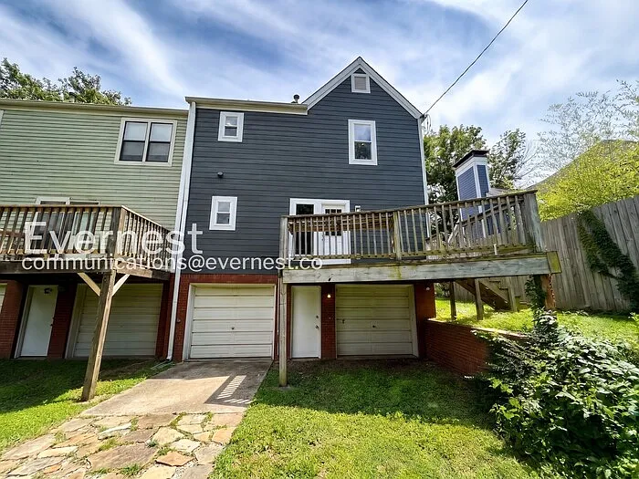 915 Russell St #A — Photo 21