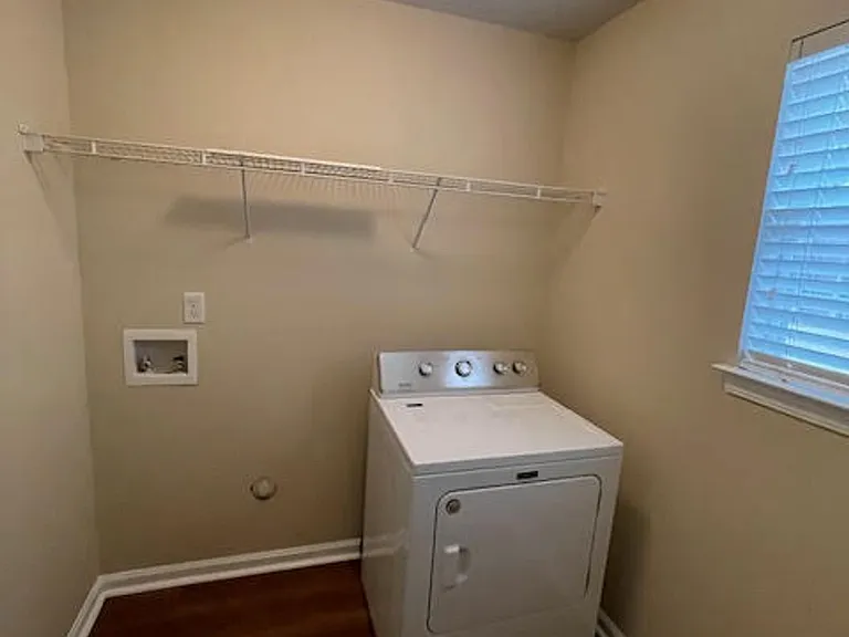 4202 Fortune Point — Photo 25
