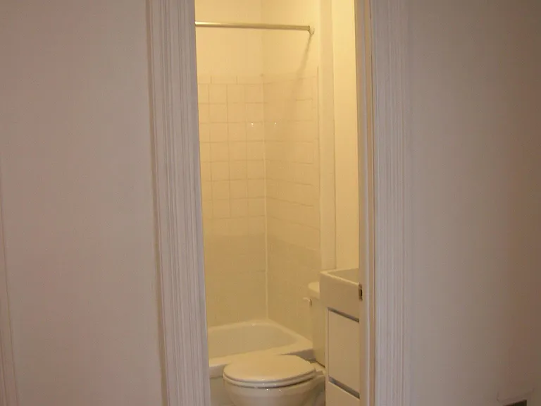 2216 Delancey Pl #2F — Photo 7
