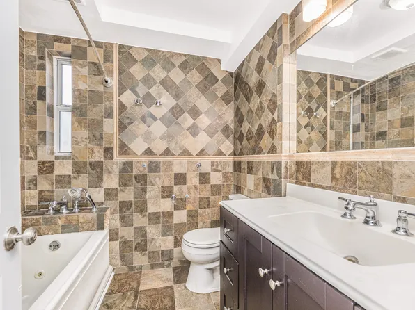 4601 Henry Hudson Parkway West image 16 of 18