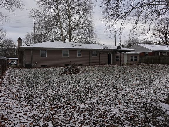 2nd image of 1741 32nd St SE