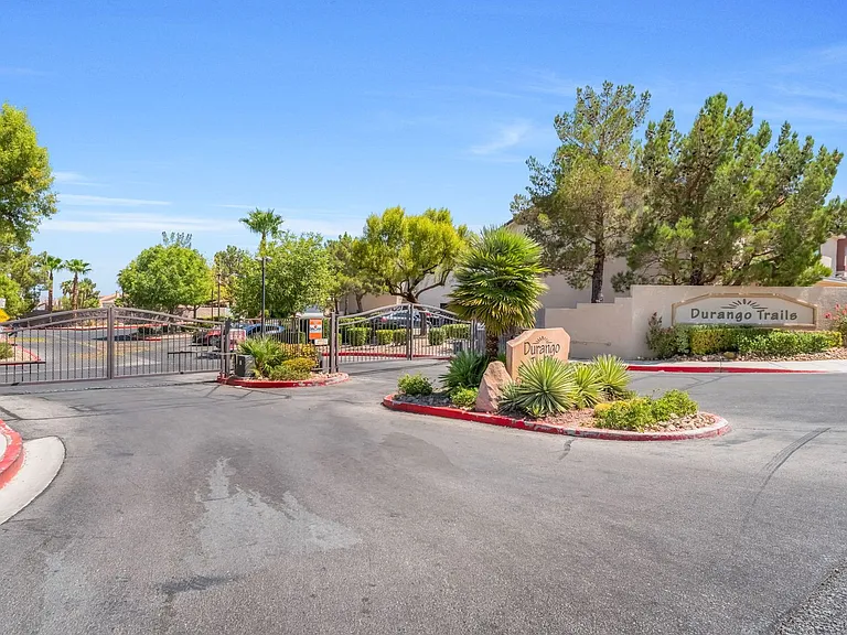 1310 Dusty Creek St — Photo 22