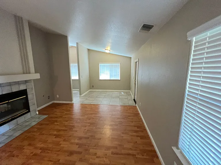 5724 Mist Ct — Photo 7