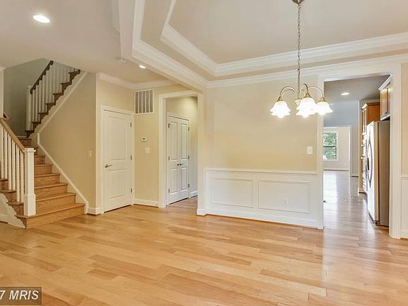 4th image of 44263 Mimosa Grove Sq
