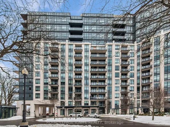 1135 Royal York Rd #704, Toronto, ON M9A 0C3