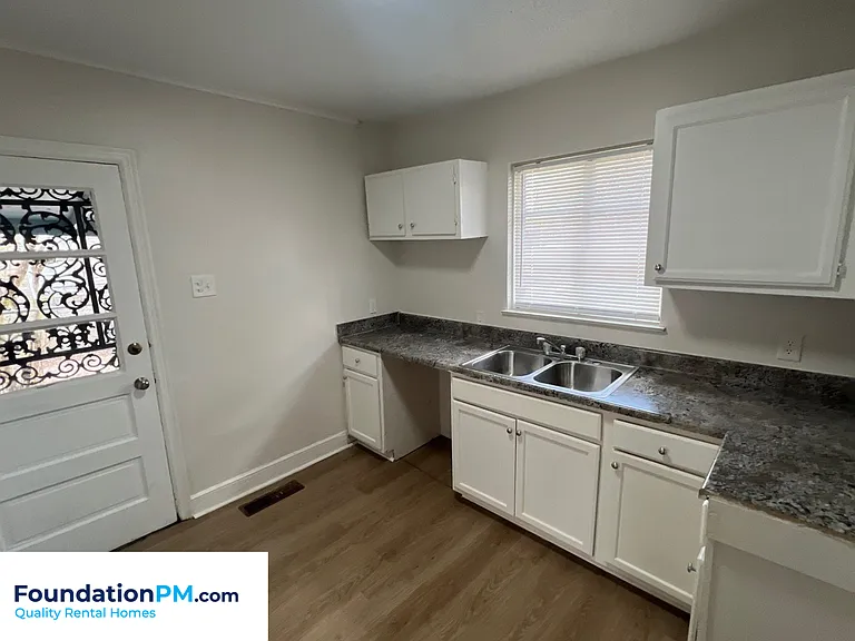 2143 Vollintine Ave — Photo 3