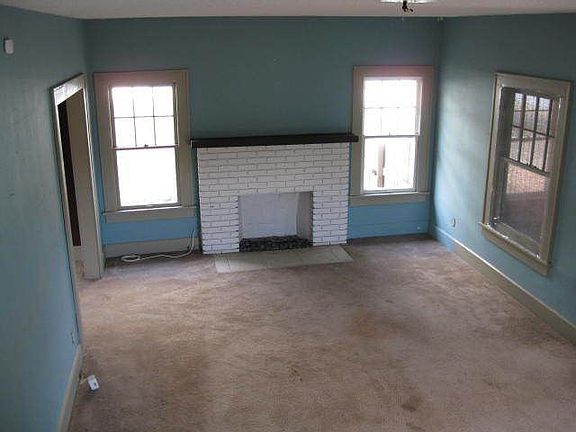 2nd image of 2109 17th St S