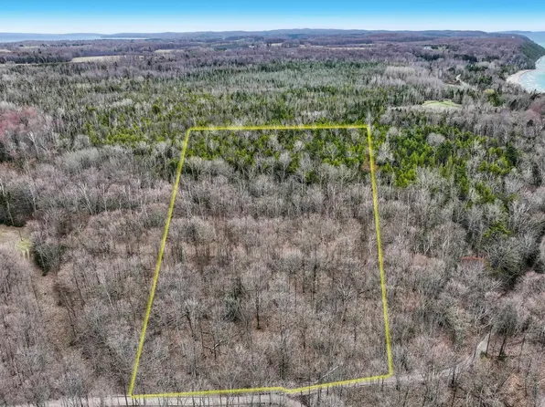 0 E Elnora Dr, Northport, MI 49670