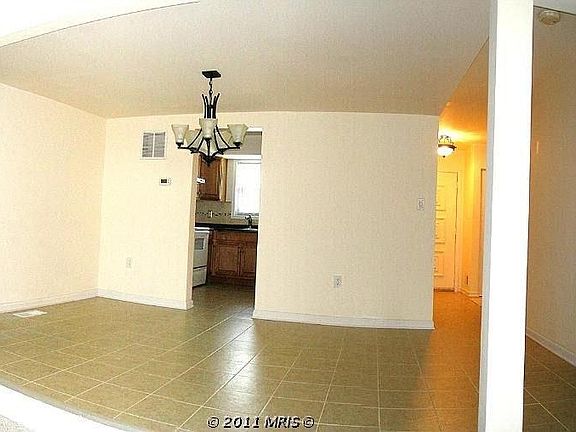 4th image of 4551 Casablanca Ct #4
