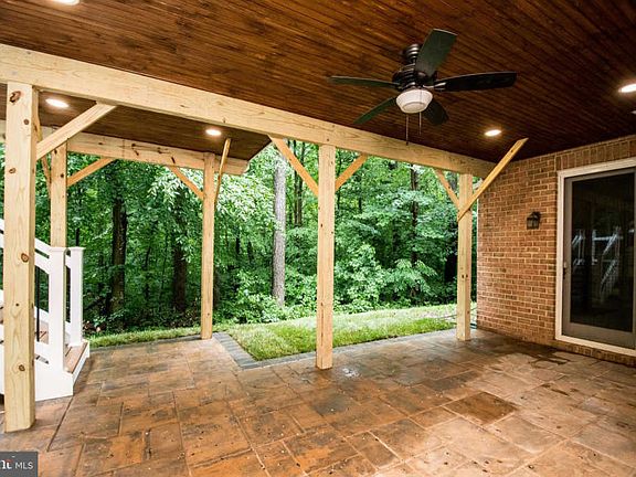 3rd image of 5789 Ladues End Ct