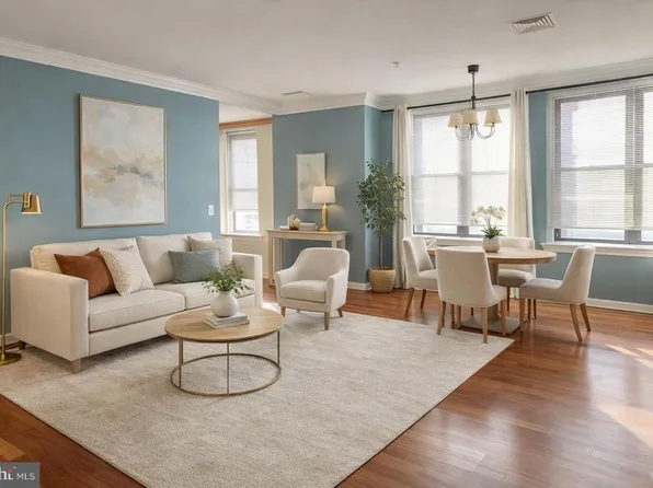 1939 Chestnut St #2D, Philadelphia, PA 19103