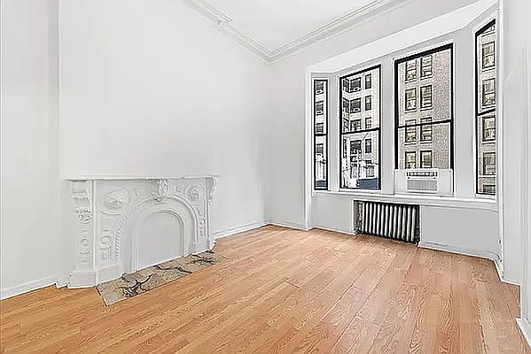 1st image of 336 40th St #2R
