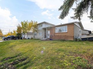 12808 92nd St NW, Edmonton, AB T5E 3R4