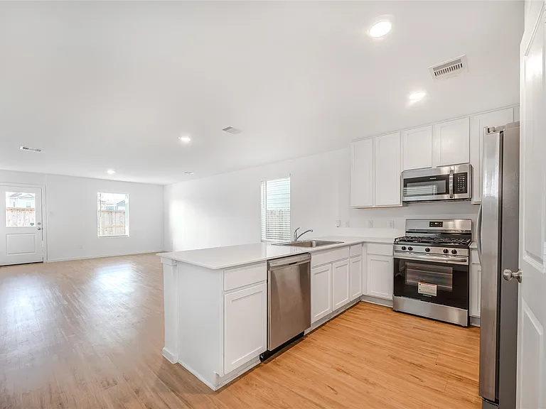 21458 Carosella Dr — Photo 5