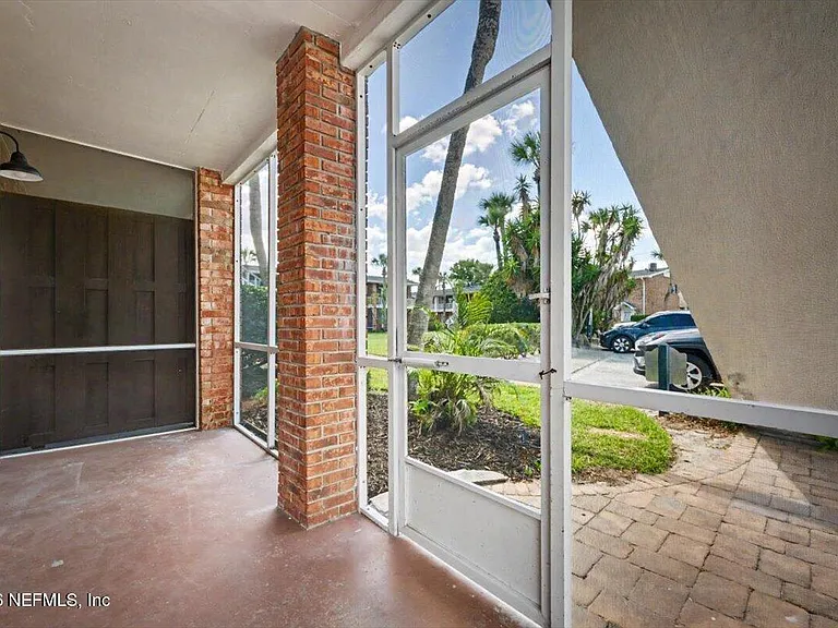 22 Comares Ave #6B — Photo 25